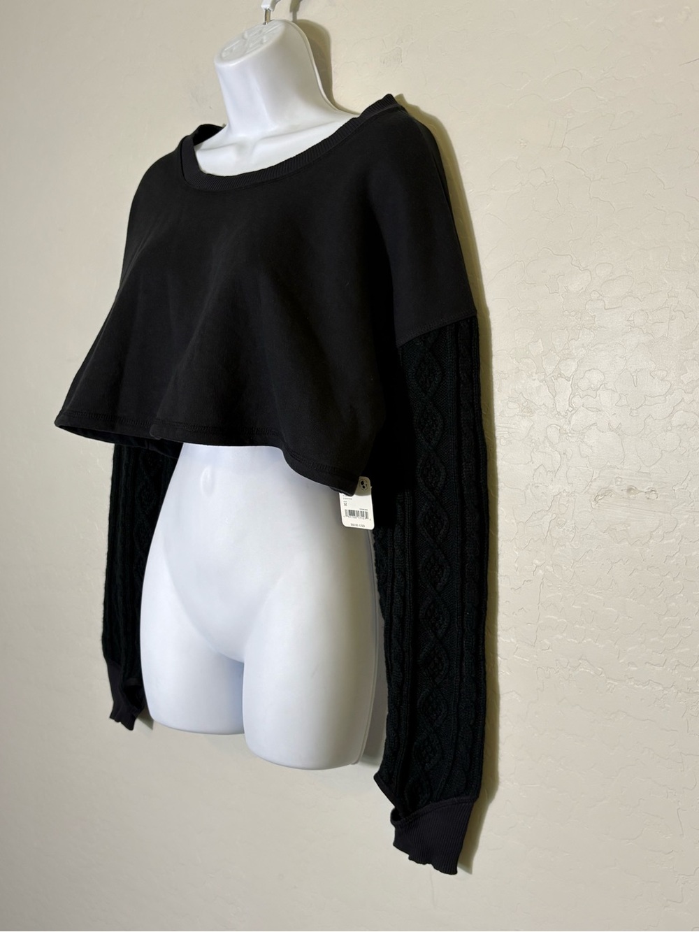 Free People Movement Snow Worries Layer Cropped Sweatshirt Cable Knit Sleeves M - Picture 3 of 8